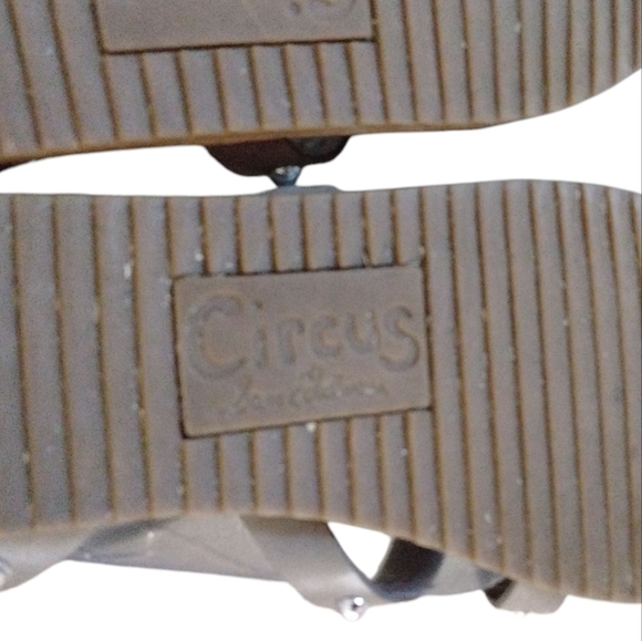 Sam Edelman Circus Eavan Studded Leather Gladiator Sandals in Green/Taupe Sz 6 - Picture 10 of 11